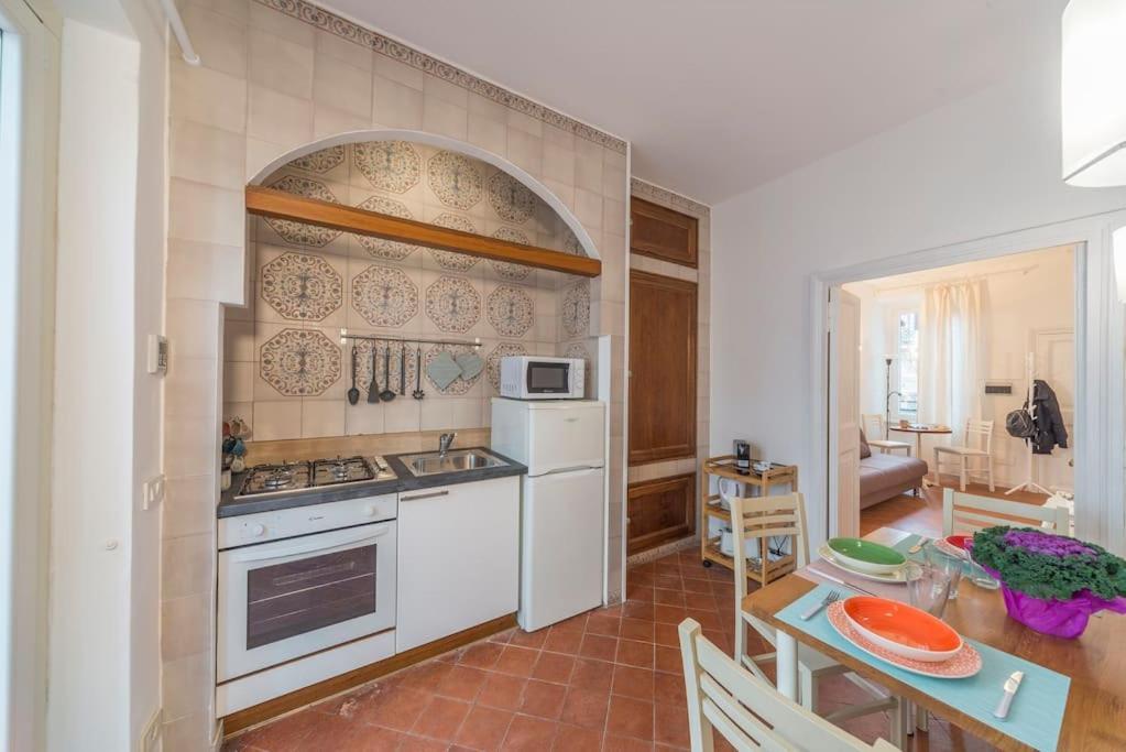 Trevi Domus Avignonesi Daire Roma Dış mekan fotoğraf